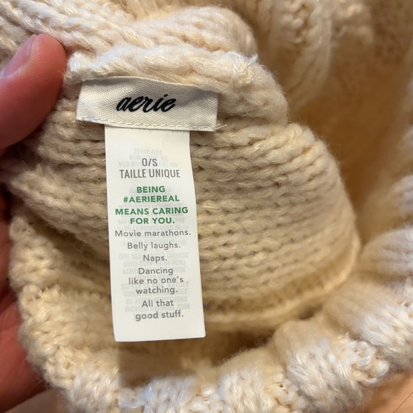 aerie scarf/hat set nwt plaid cream/brown scarf 72 inches and pom hat o/s - Picture 5 of 8